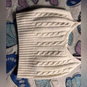 White Knitted Crop top🤍⭐️